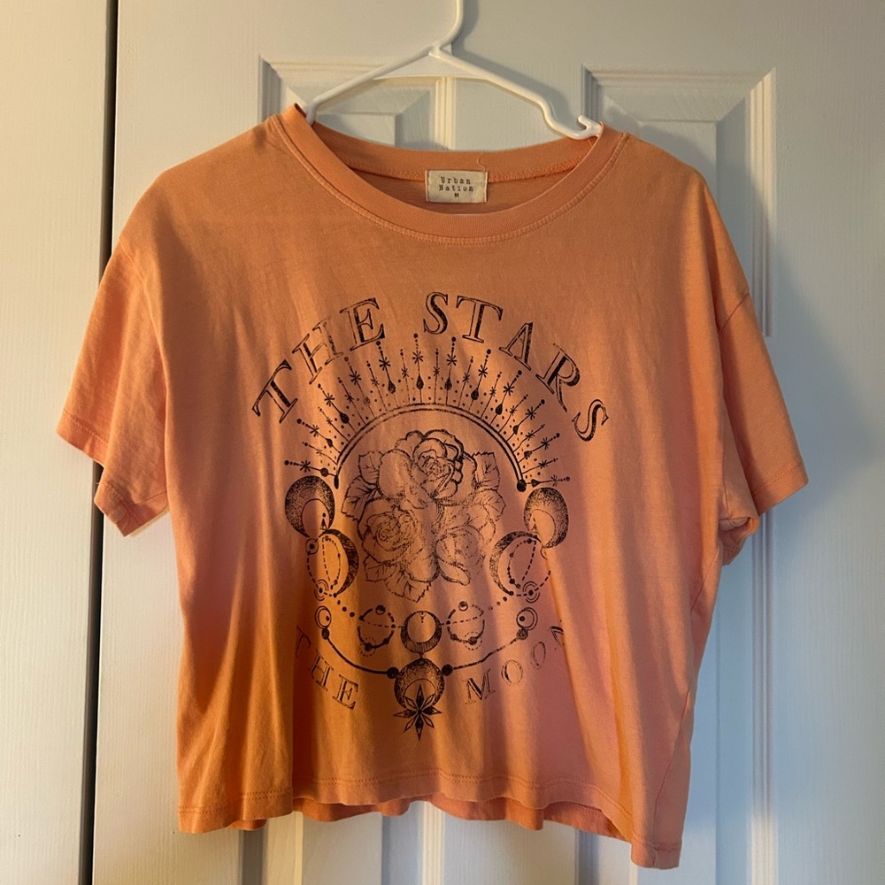 Orange Basic cropped tee!